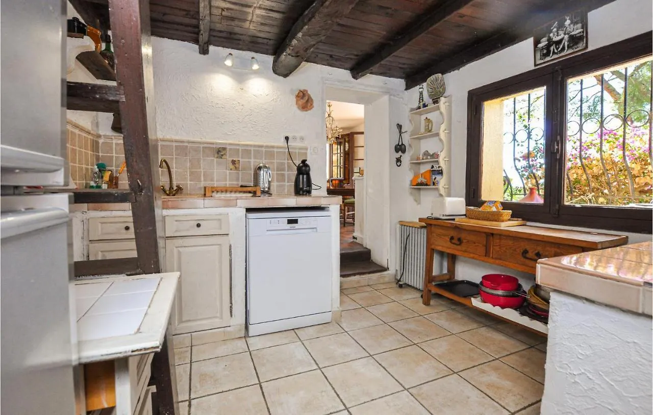 1 Bedroom Lovely Home In Menton